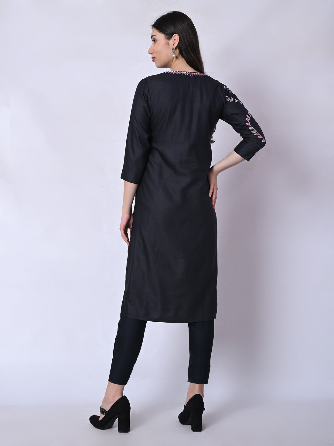 Black Santhali Bel