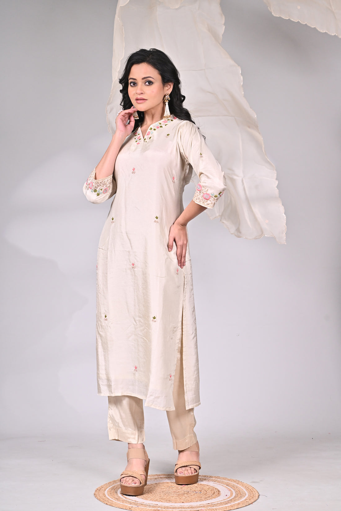 Ivory Silk Blend Suit Set with Zari and Thread Embroidery