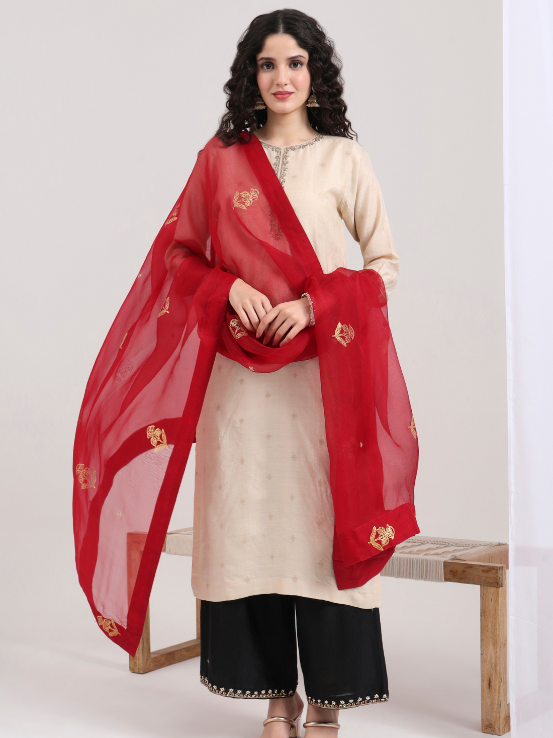 Saantha Signature|Gulzar-e-Noor Dupatta