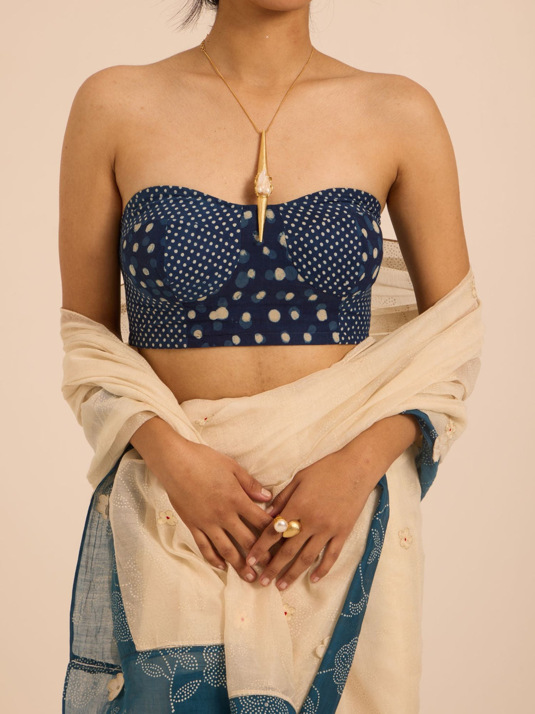 Buy Blouses Online: Shop Designer Blouses for Saree & Lehenga