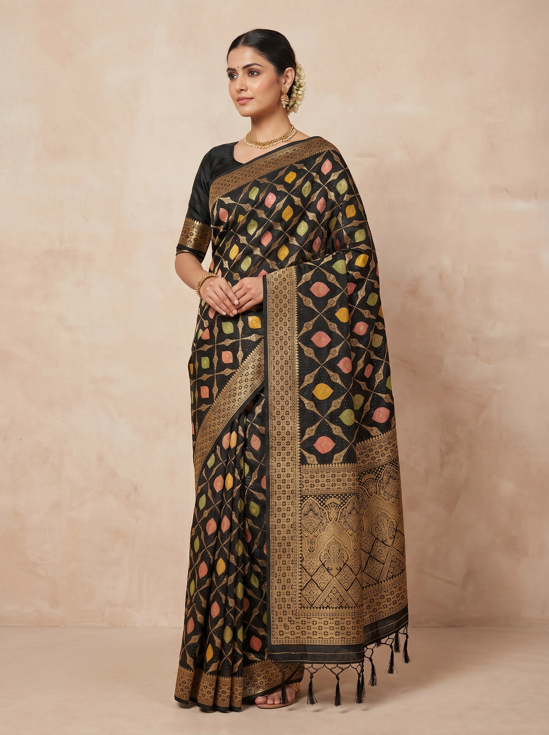 Saantha Signature|Black Cochet Zari Work Saree