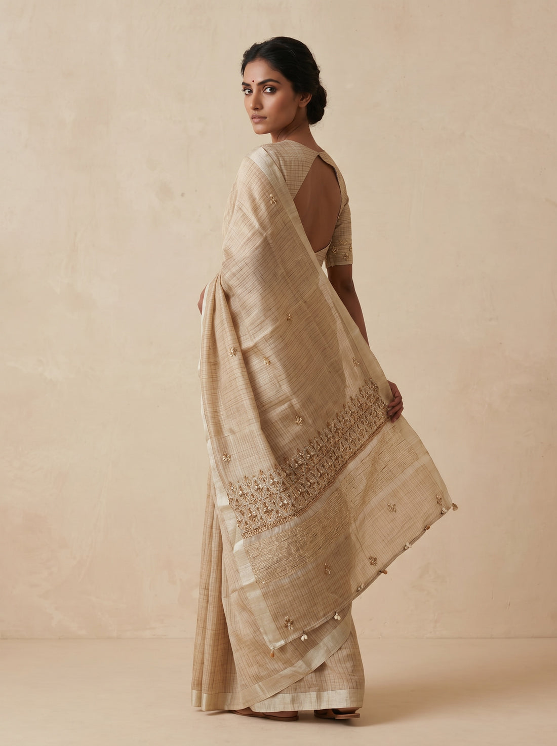 Saantha Signature|Cream Semi Tassar Hand Embroidery Saree