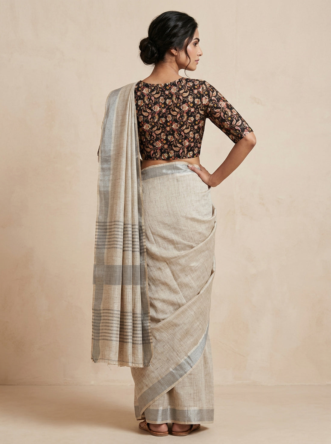 Saantha Signature|Creem Linen Cotton Weave Saree