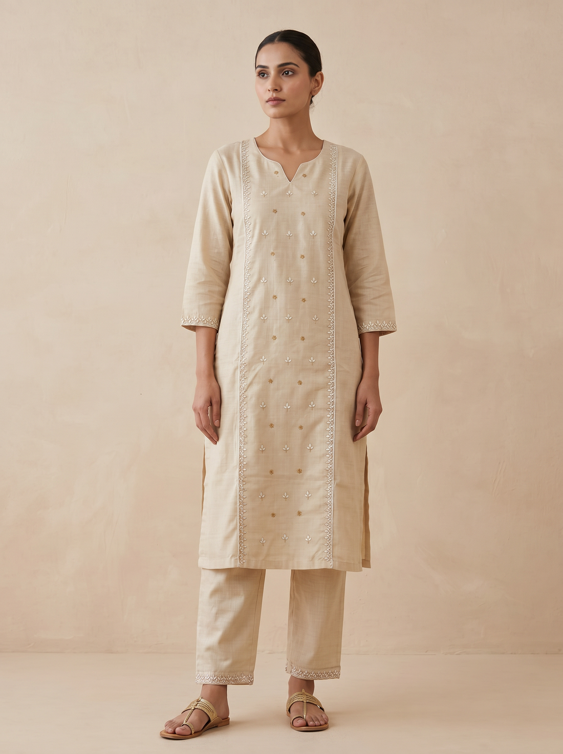Saantha Signature|Cream Tussar Embroidery Kurta Set