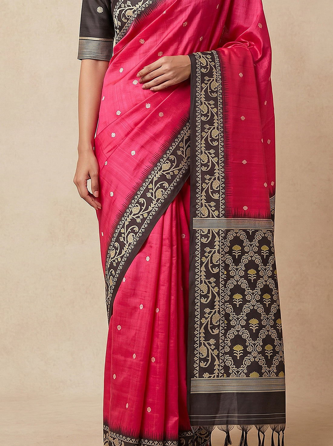 Saantha Signature|Red Tussar Jamdani Weave Saree