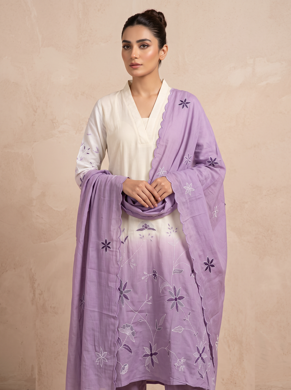 Saantha Signature|Light Purple Silk Embroidery Kurta Set