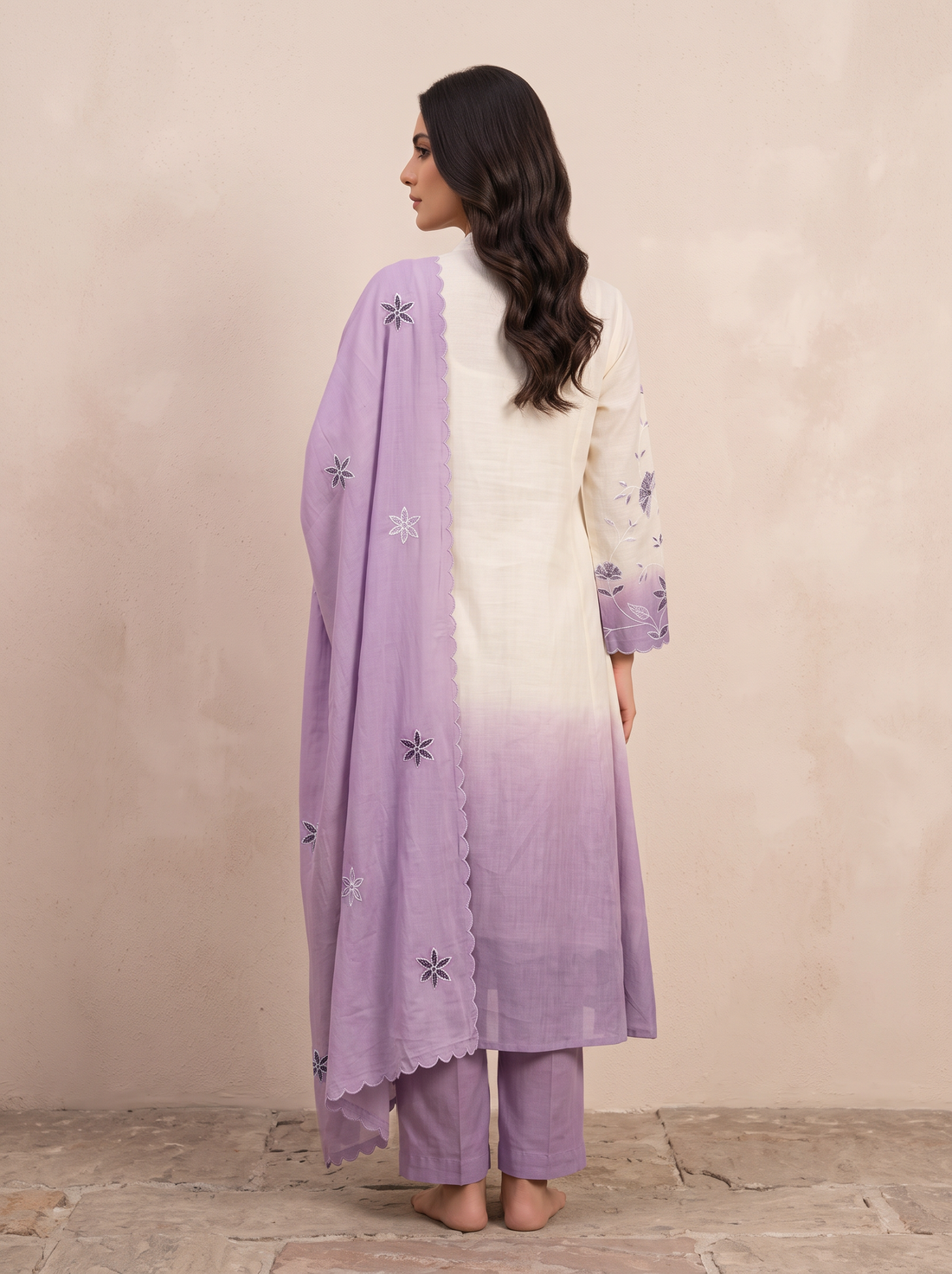Saantha Signature|Light Purple Silk Embroidery Kurta Set