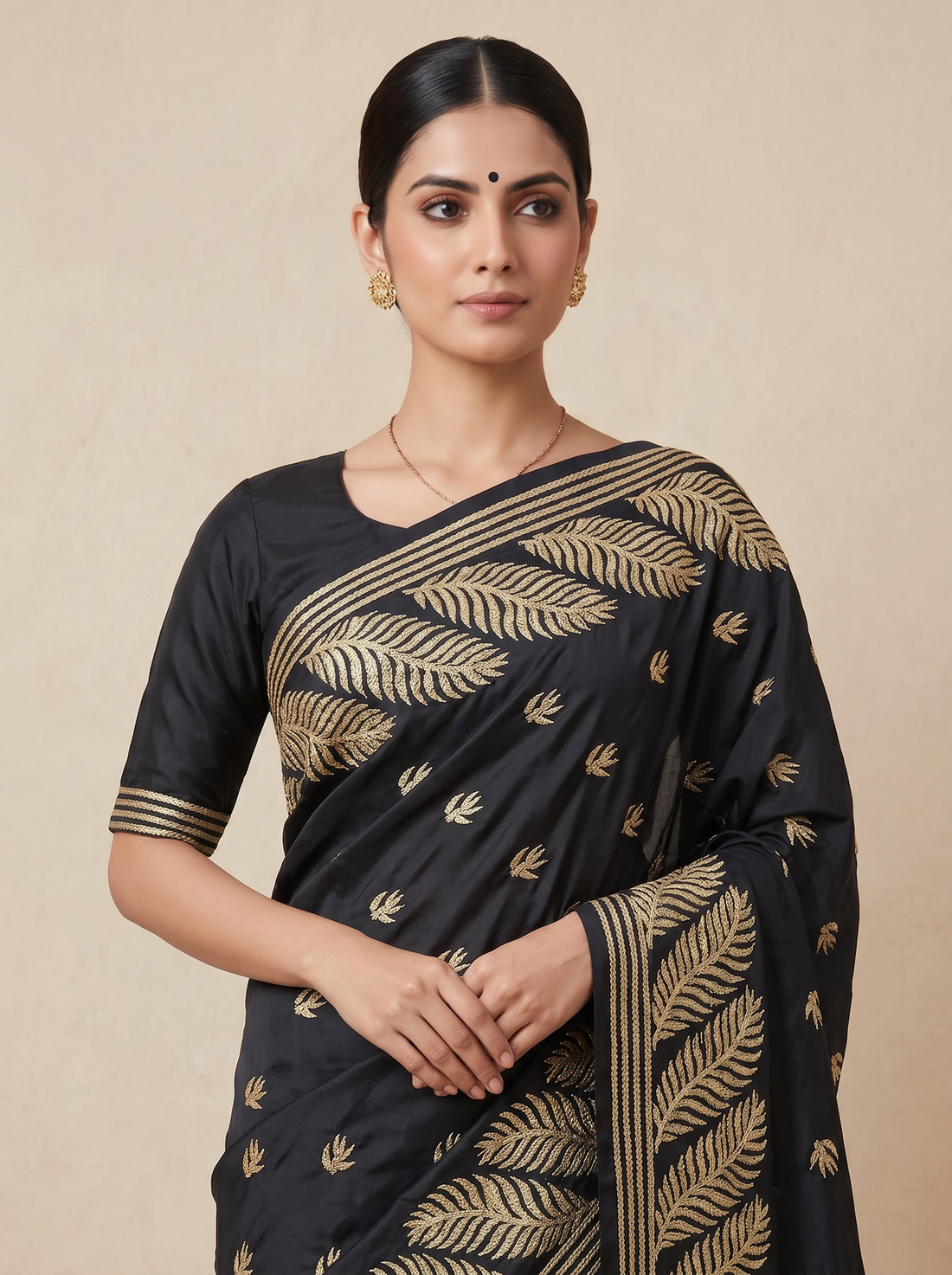 Saantha Signature|Black Pure Silk Hand Embroidery Saree