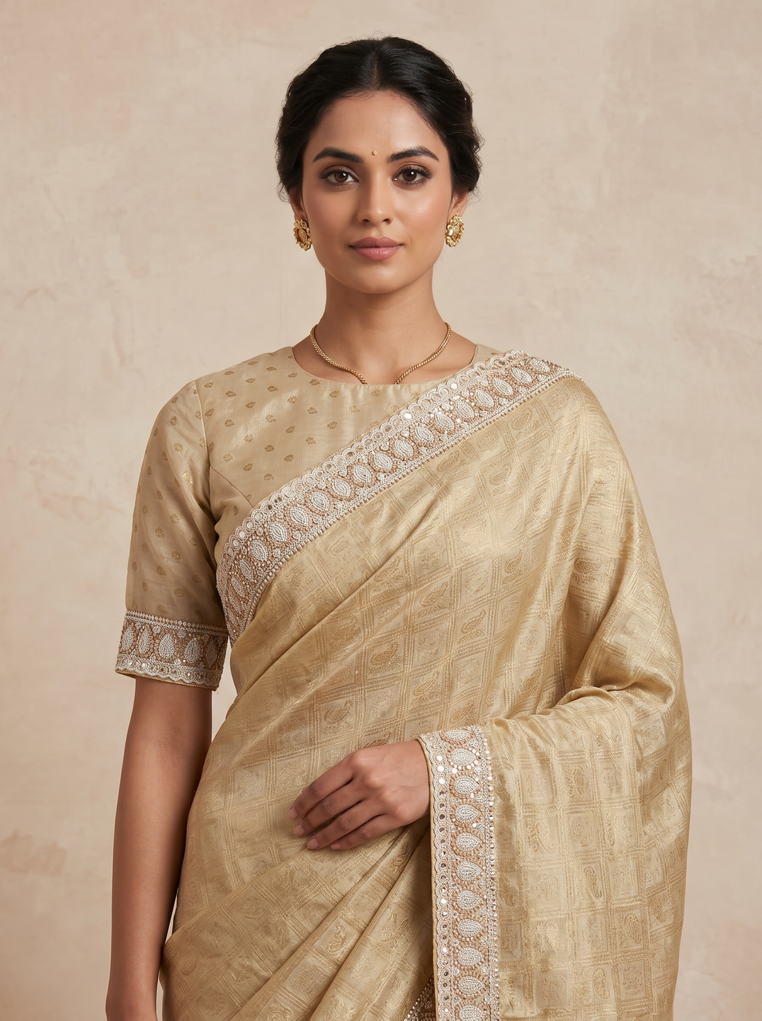 Saantha Signature|Cream Organza Embroidery Saree