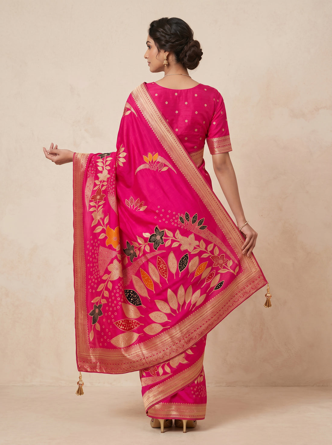 Saantha Signature|Pink Art Silk Embroidery Saree