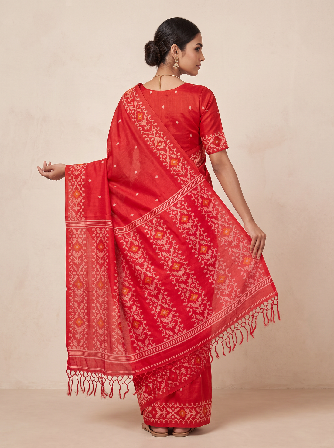 Saantha Signature|Red Pure Tassar Weave Saree
