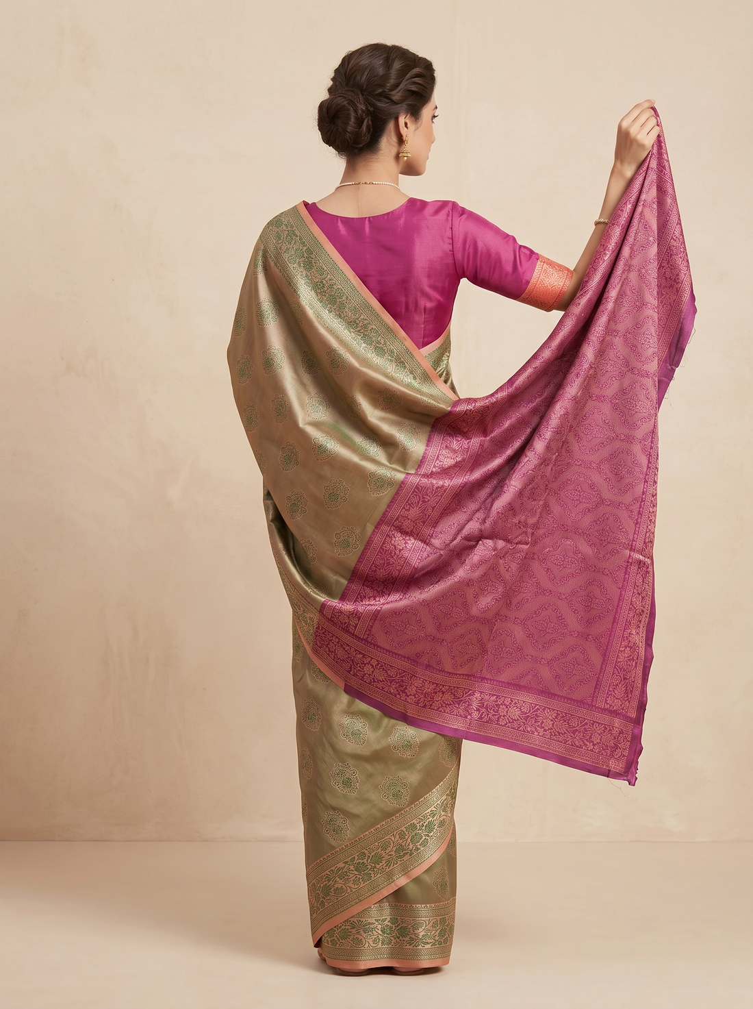 Saantha Signature|Light Green Blended Silk Zari Work Saree