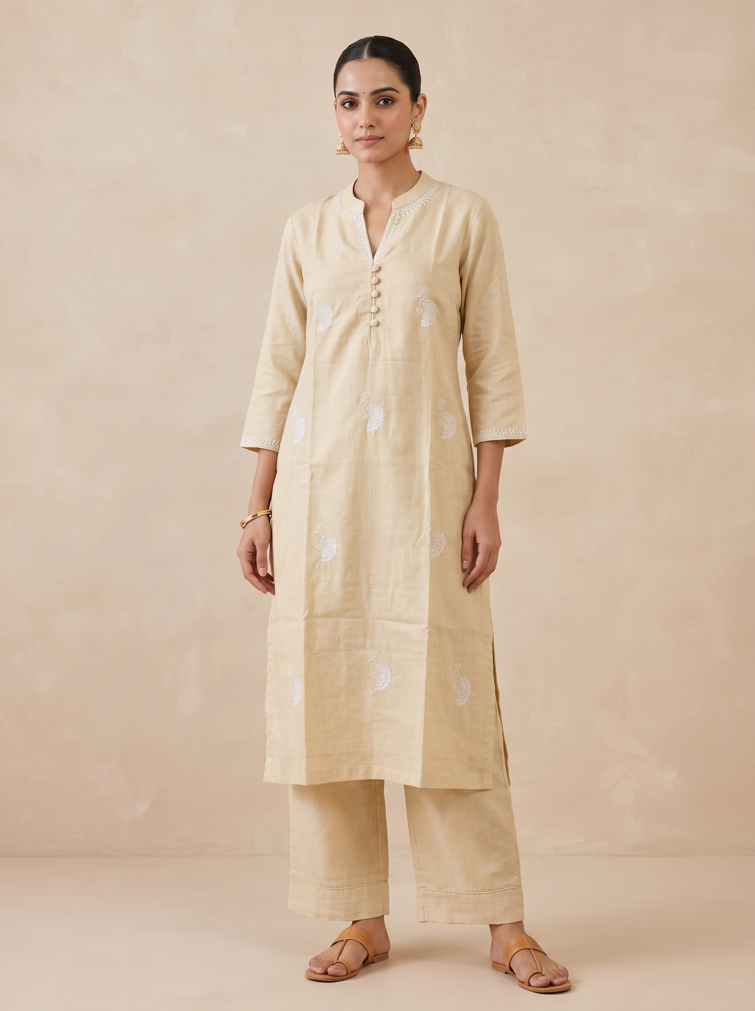 Saantha Signature|Cream Tussar Peacock Embroidery Kurta Set