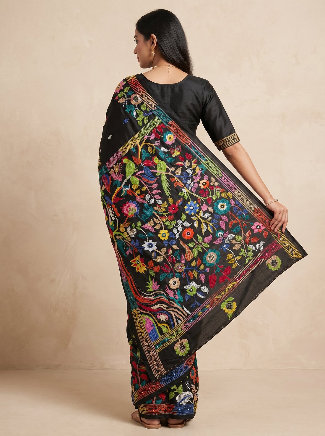 Saantha Signature|Black Tussar Silk Hand Embroidery Saree