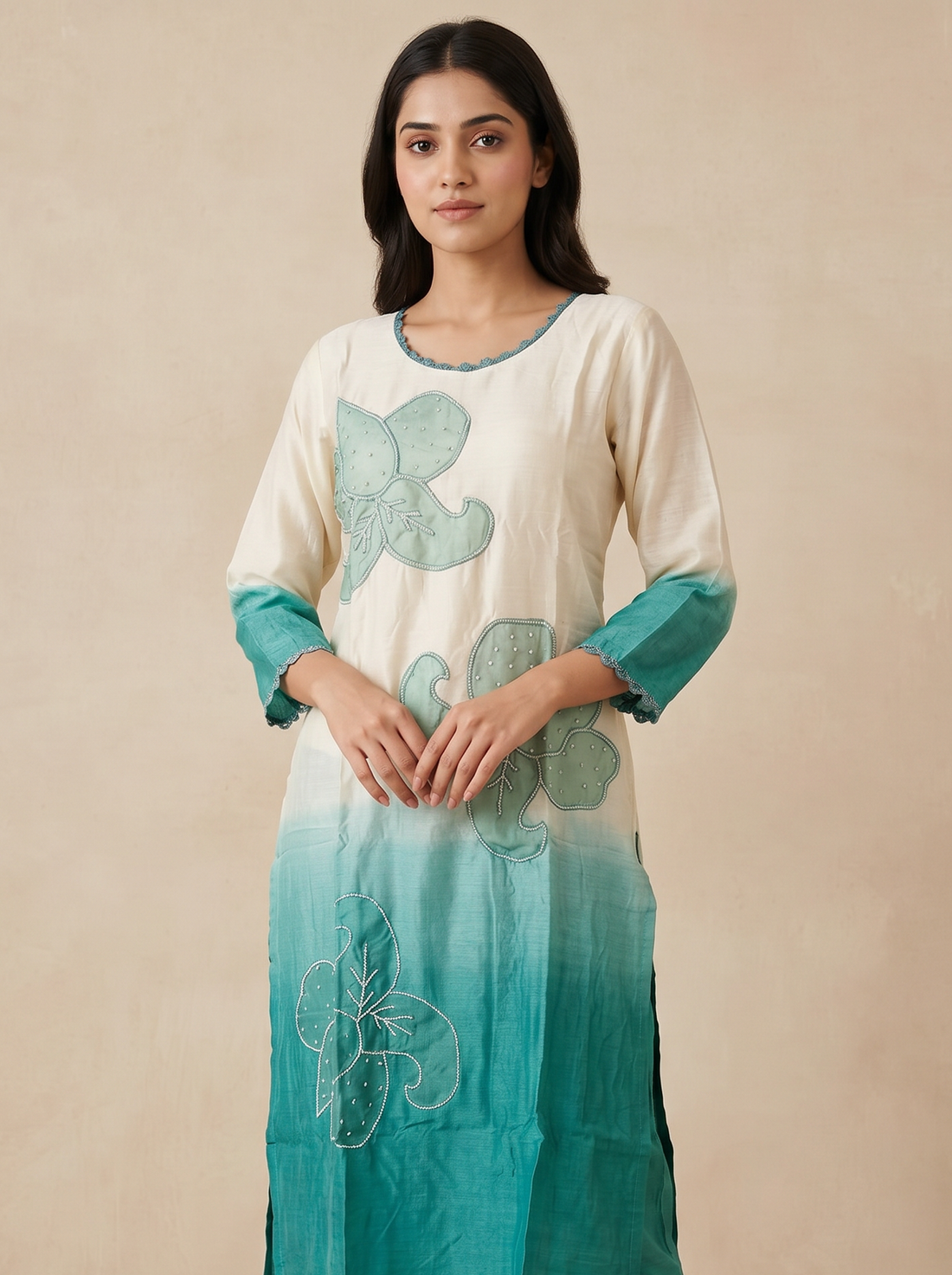 Saantha Signature|White Green Silk Embroidery Kurta Set
