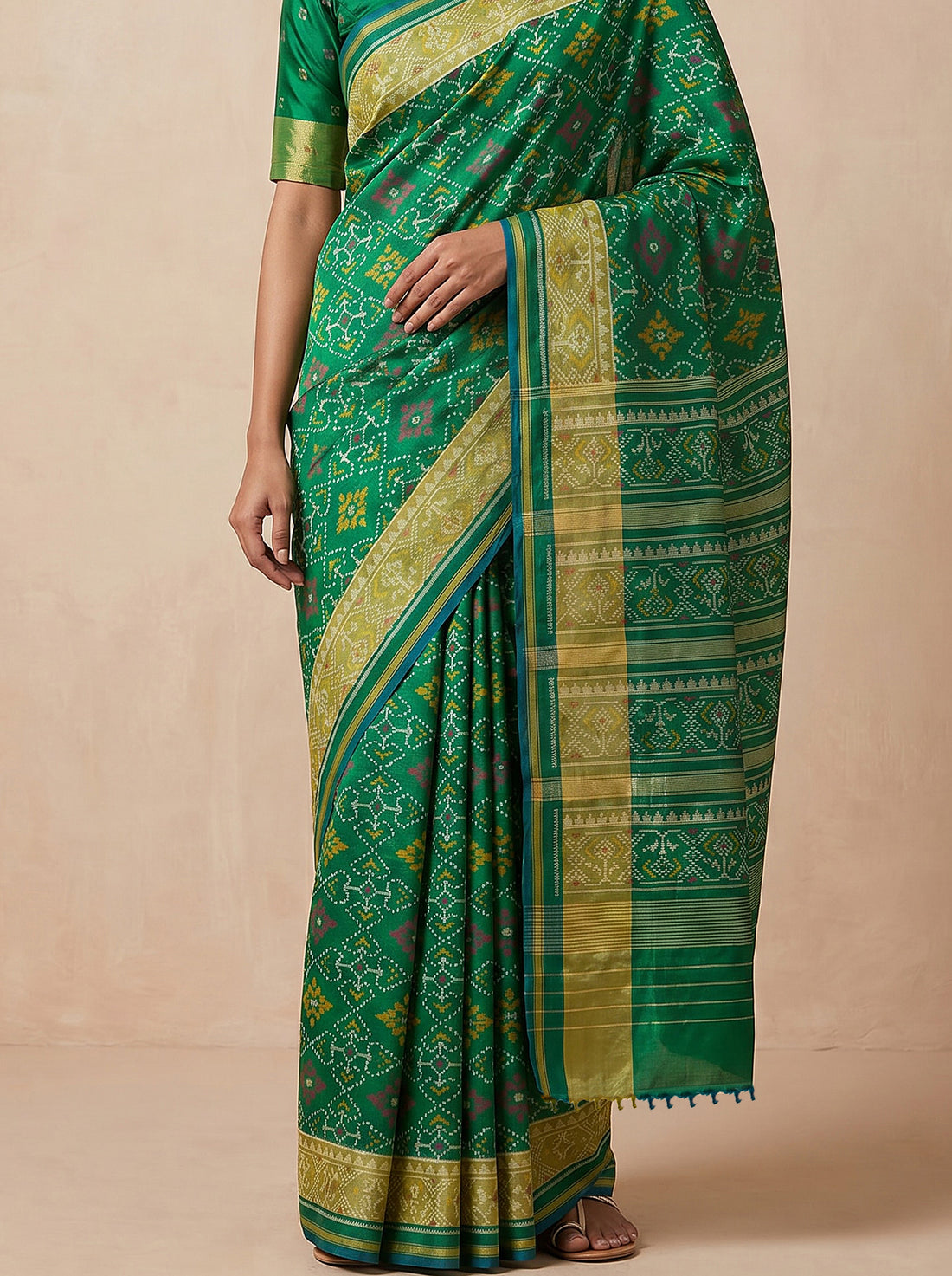 Saantha Signature|Green Patola Silk Embroidery Saree