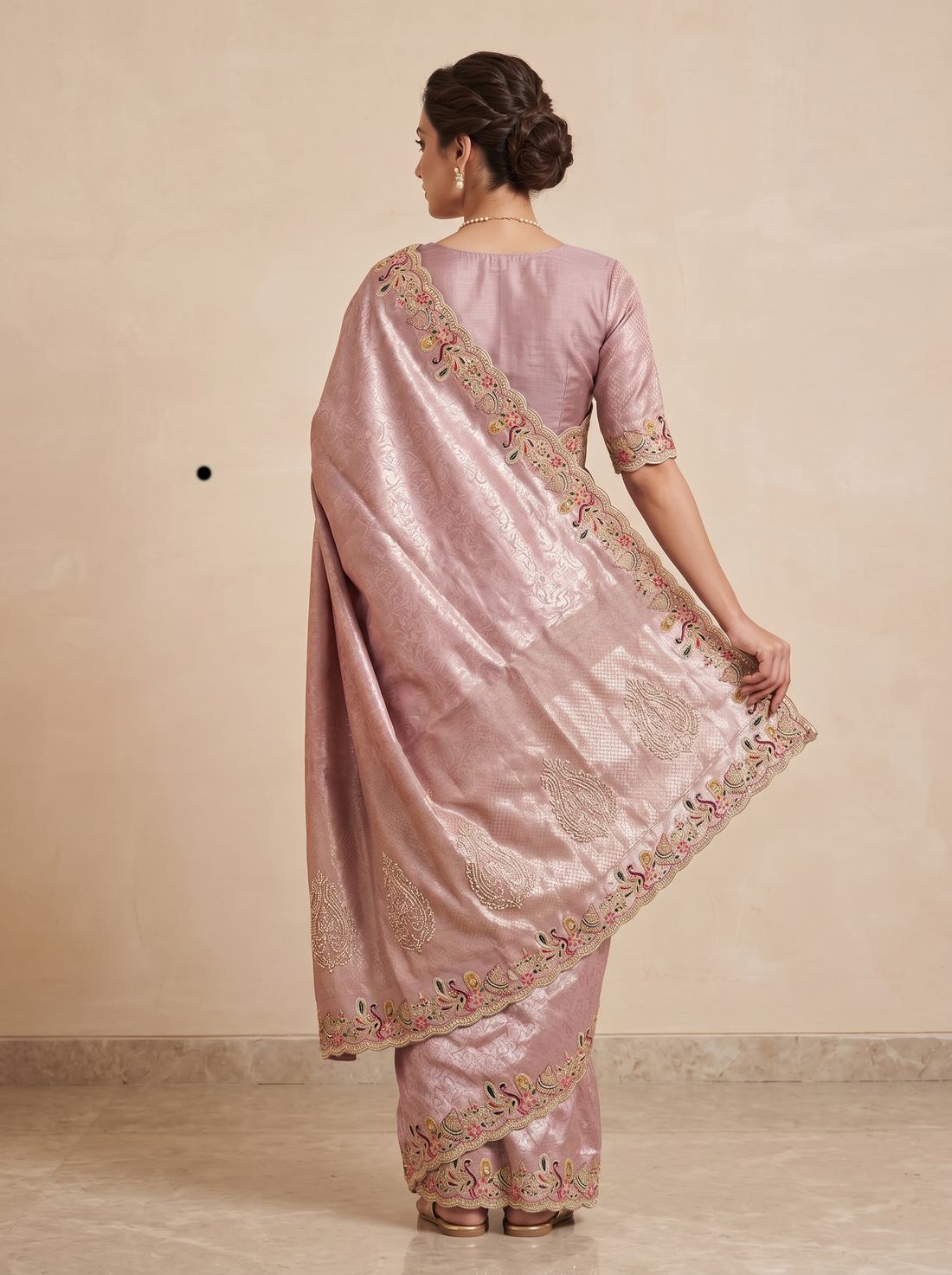 Saantha Signature|Light Purple Silk Embroidery Saree