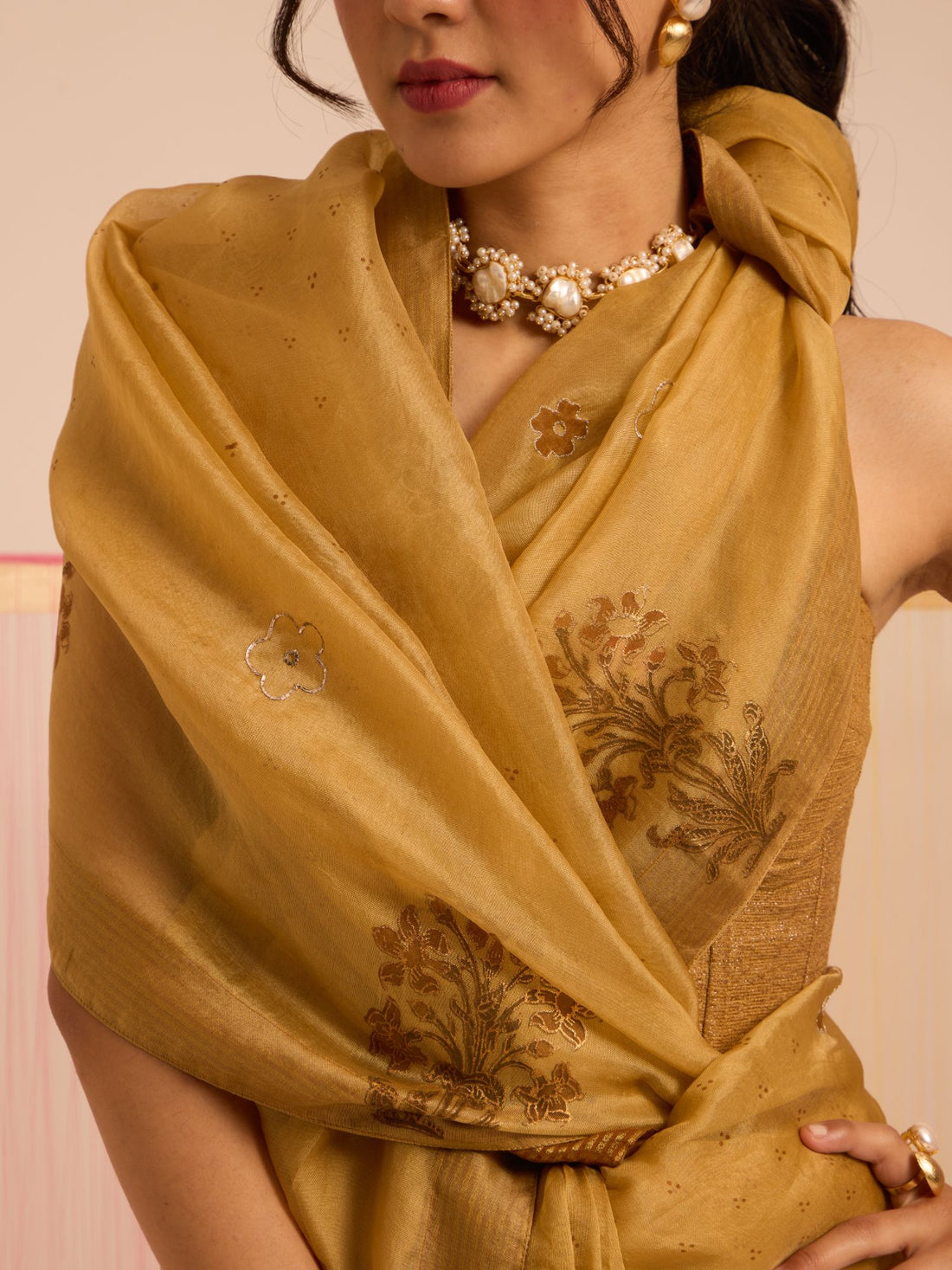 Sunehri Paheli Pure Organza Saree