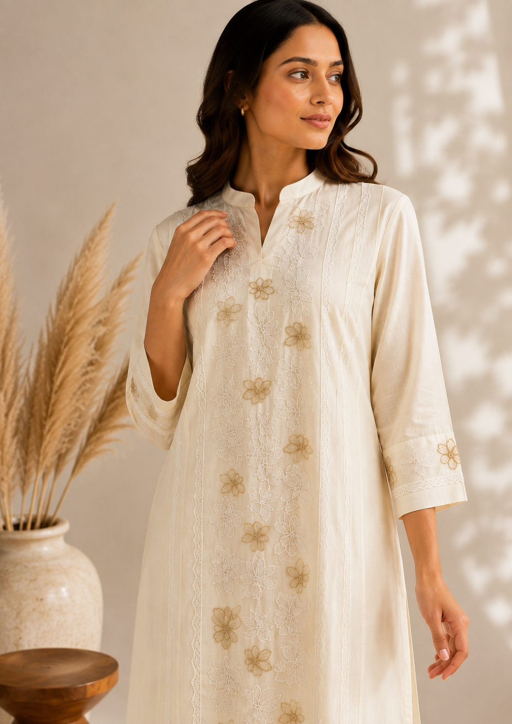 Saantha Signature|Ivory Chanderi Kurta Set with Floral Hand Embroidery