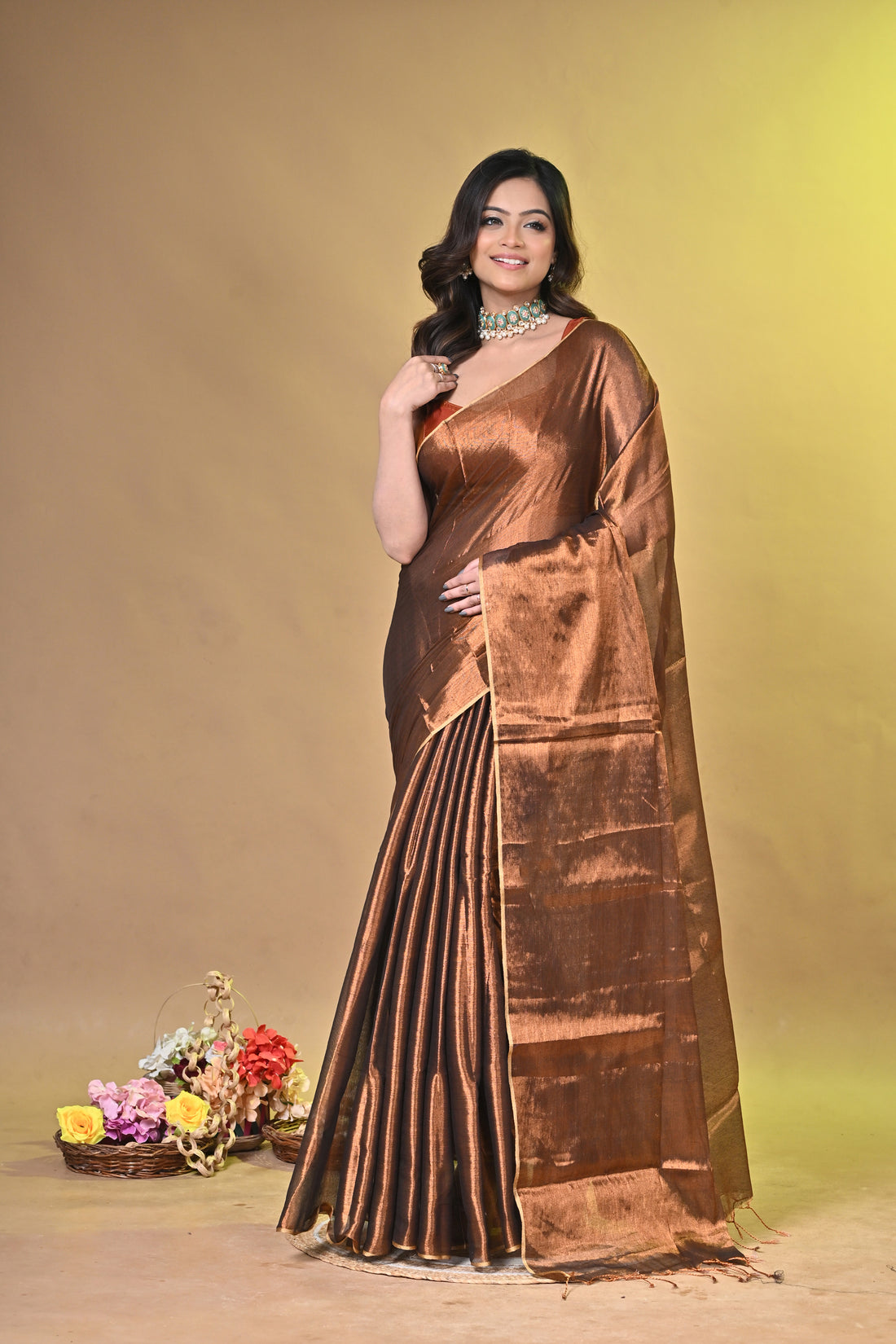 Brown Tissue Ragha Saree with Elegant Textured Finish