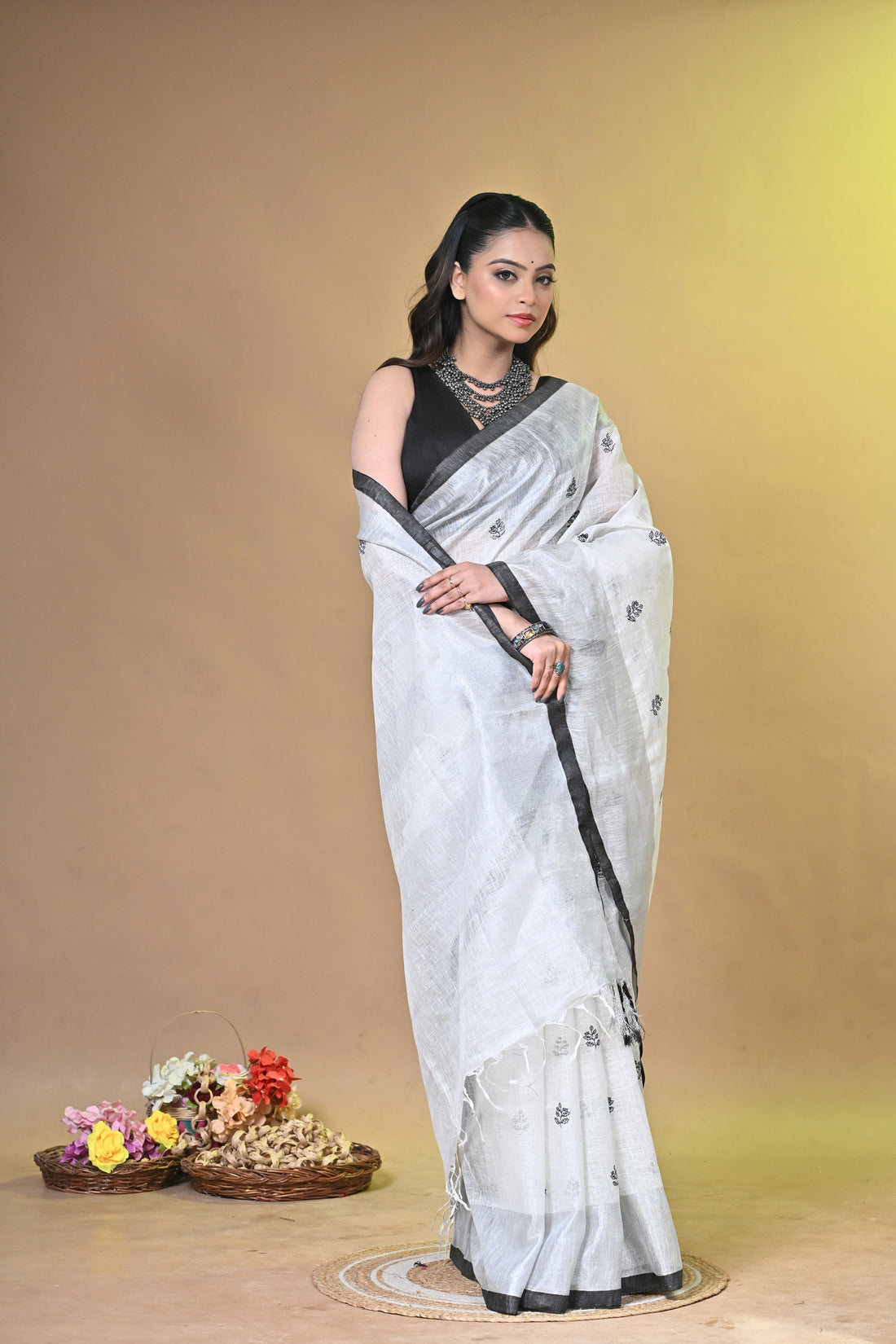 Floral Embroidered Pure Linen Saree