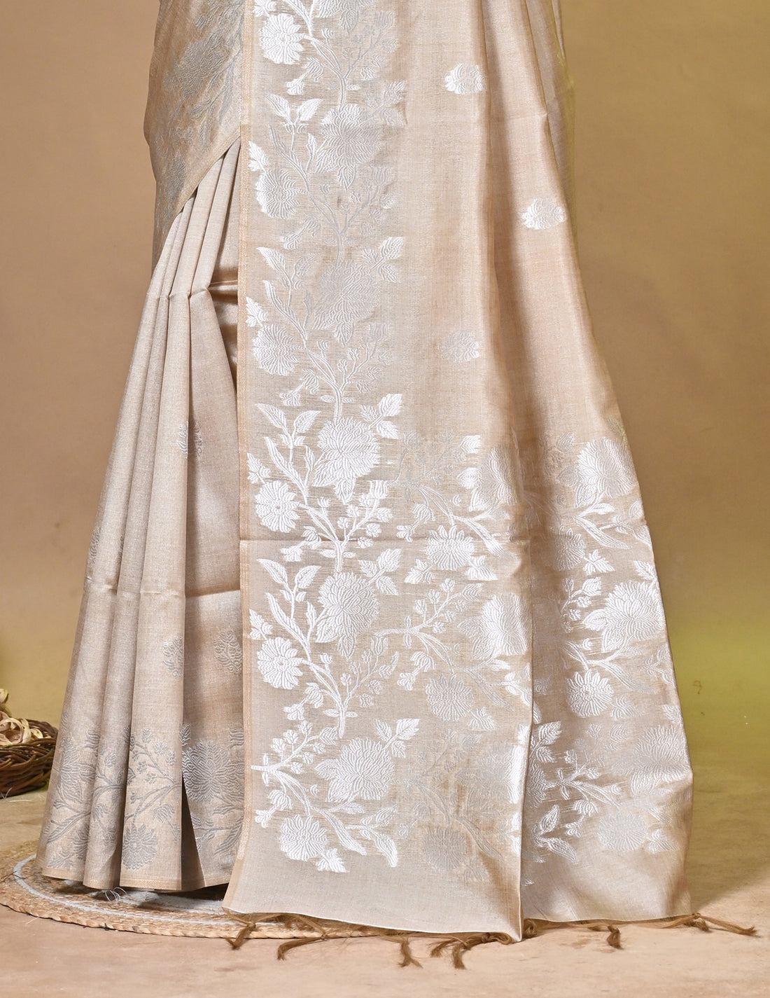 Cream Semi Tassar Saree with Elegant Floral Woven Design