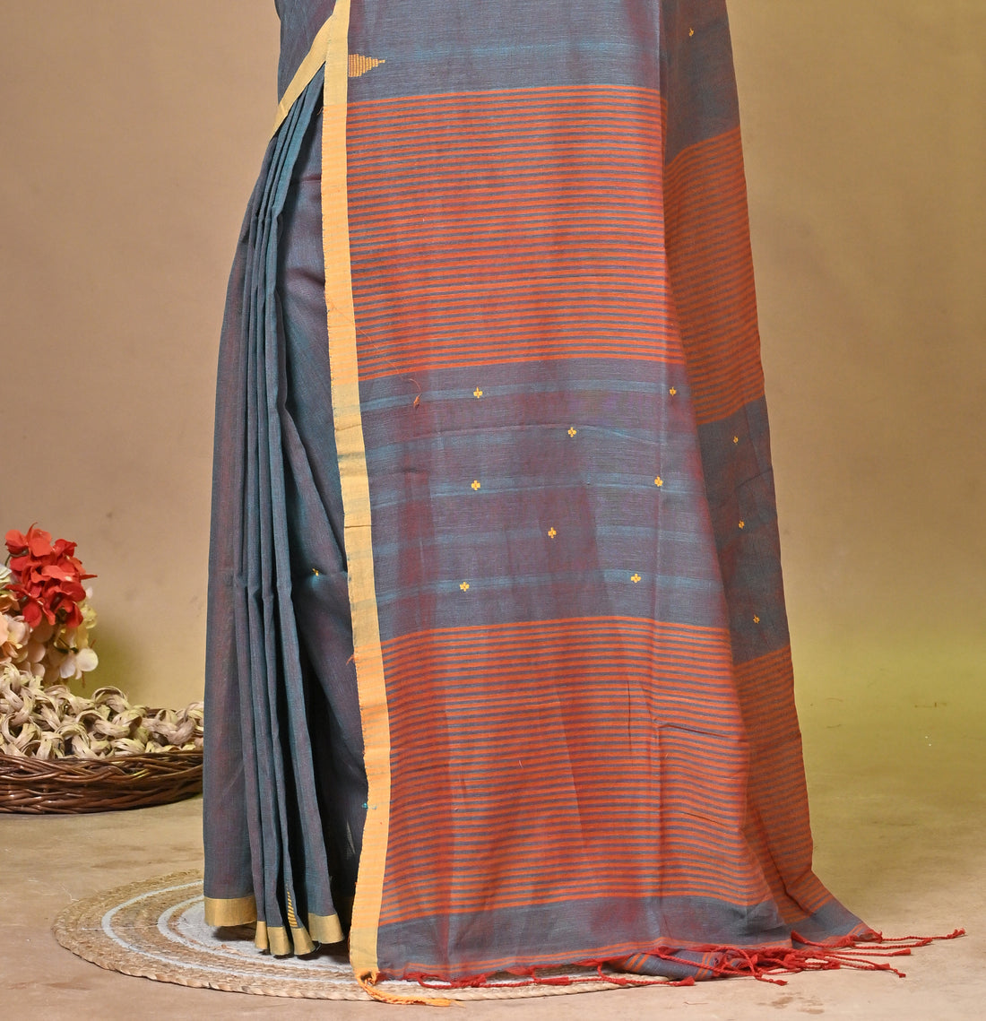 Grey Pure Cotton Handloom Saree with Buti Motifs and Striped Design
