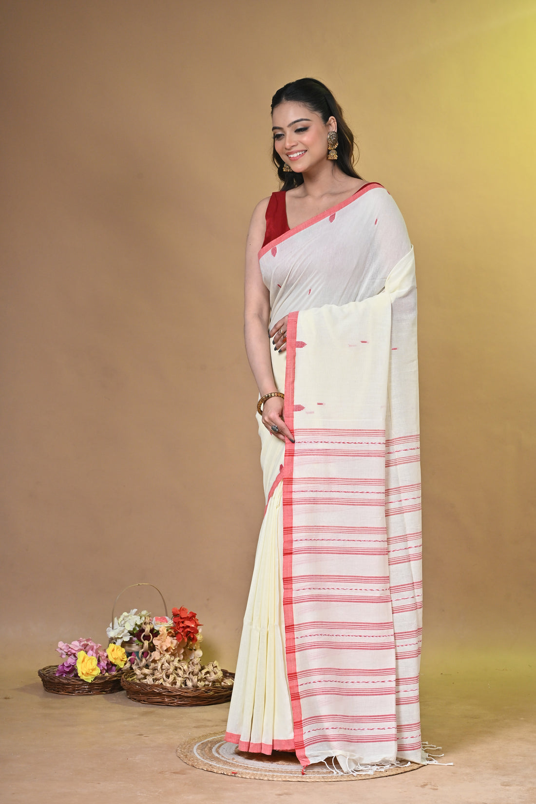 Off White Pure Cotton Handloom Saree with Buti Motifs and Striped Border