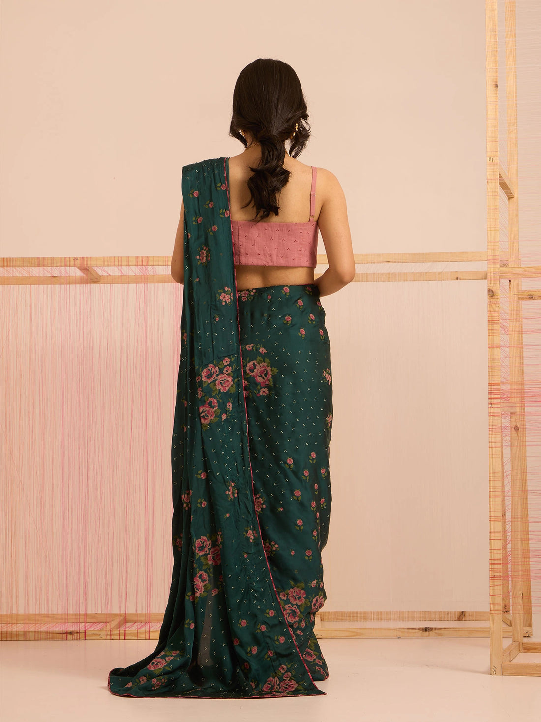 Saantha Signature|Panna Linen Satin Pre-Stiched Saree
