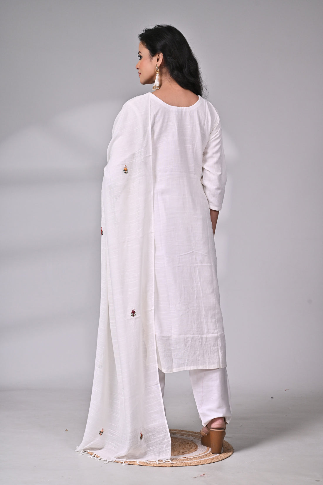 White Linen Cotton Hand Embroidered Suit Set with Floral Motifs