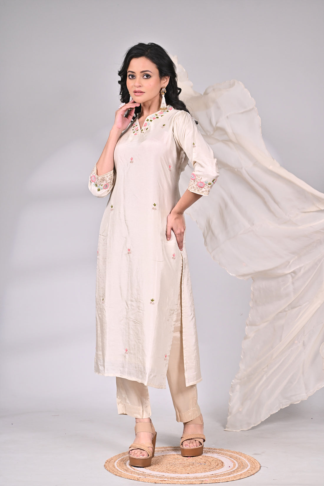 Ivory Silk Blend Suit Set with Zari and Thread Embroidery