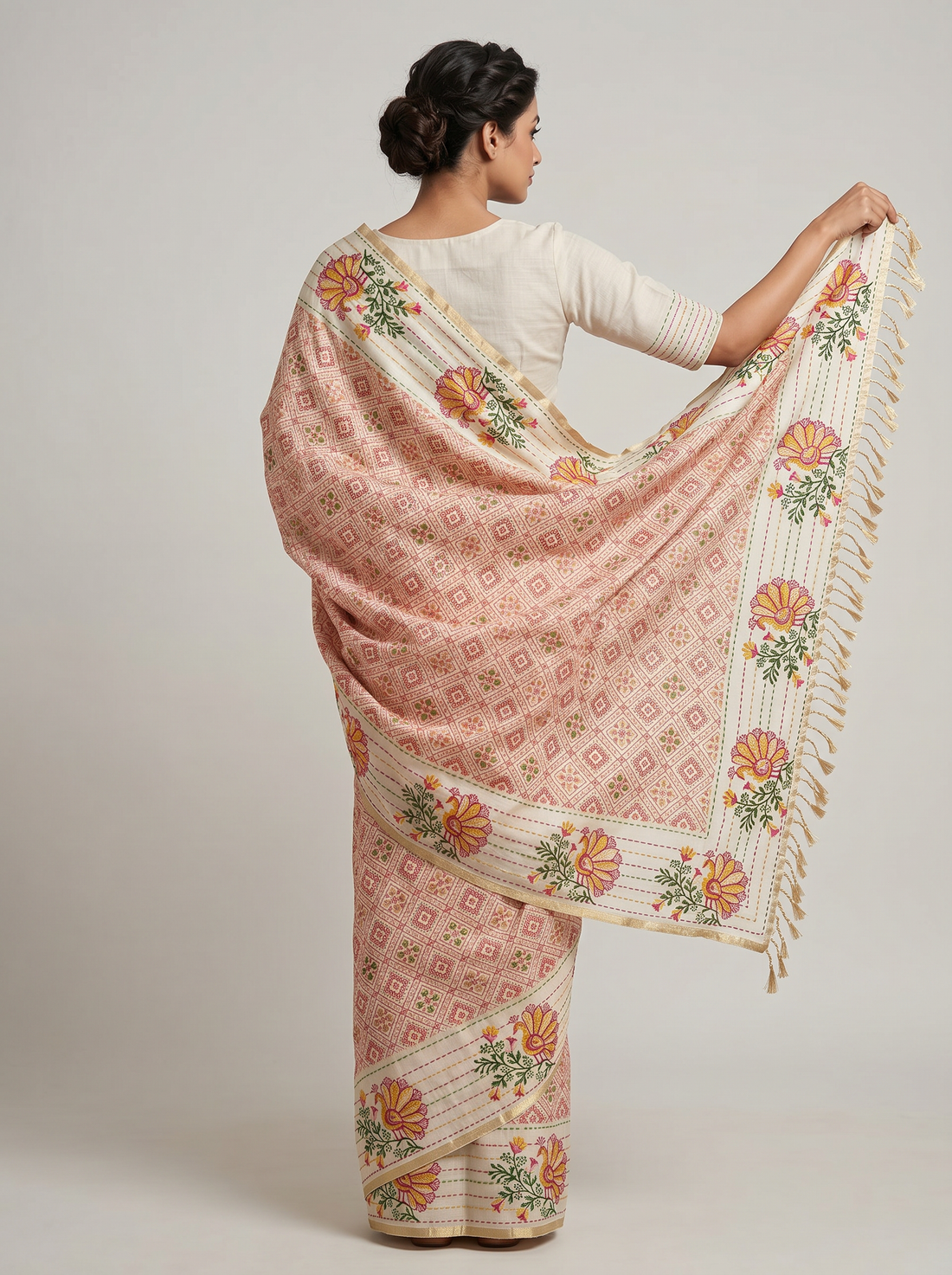 Saantha Signature|Cream Art Silk Embroidery Saree
