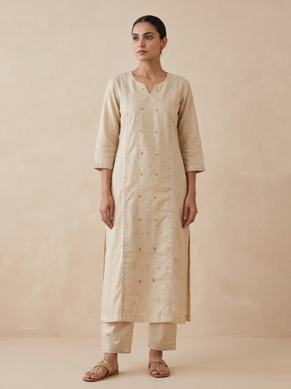 Saantha Signature|Cream Tussar Embroidery Kurta Set