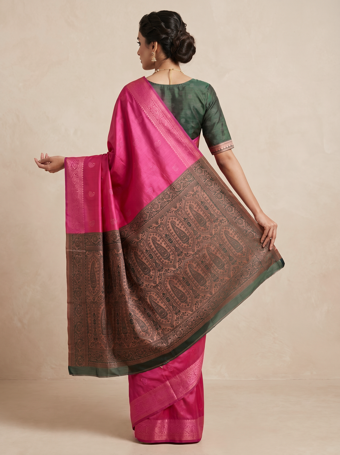 Saantha Signature|Pink Green Silk Blend Weave Saree