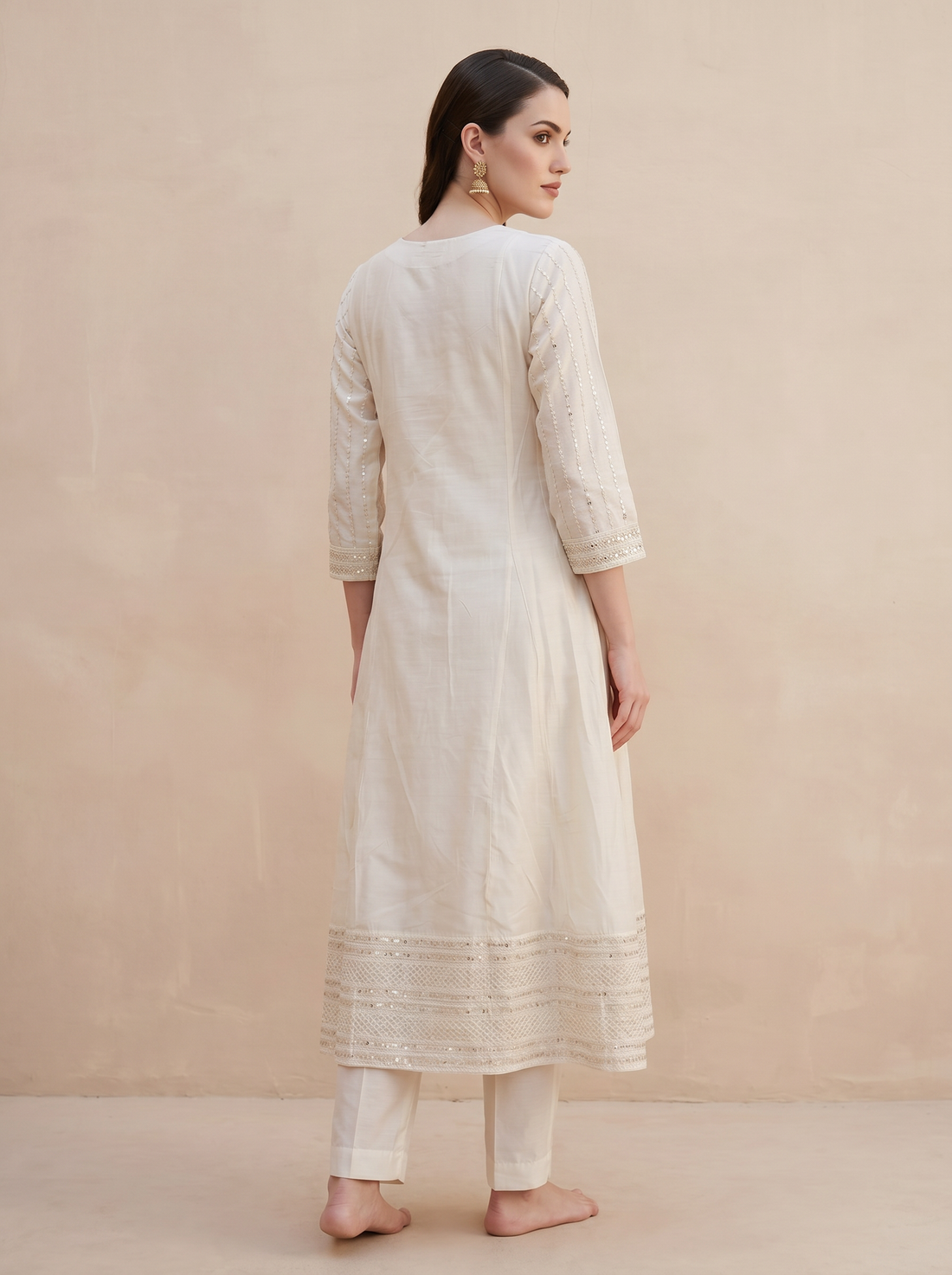 Saantha Signature|White Cotton Silk Mirror Embroidery Anarkali Kurta Set