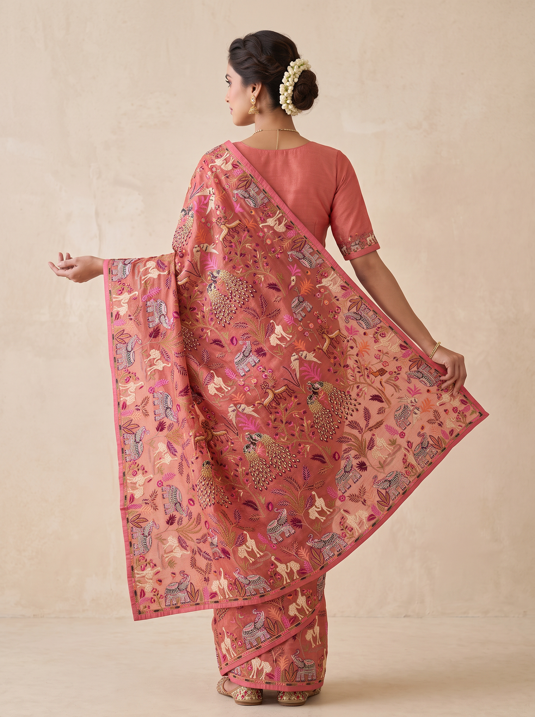 Saantha Signature|Light Pink Organza Embroidery Saree
