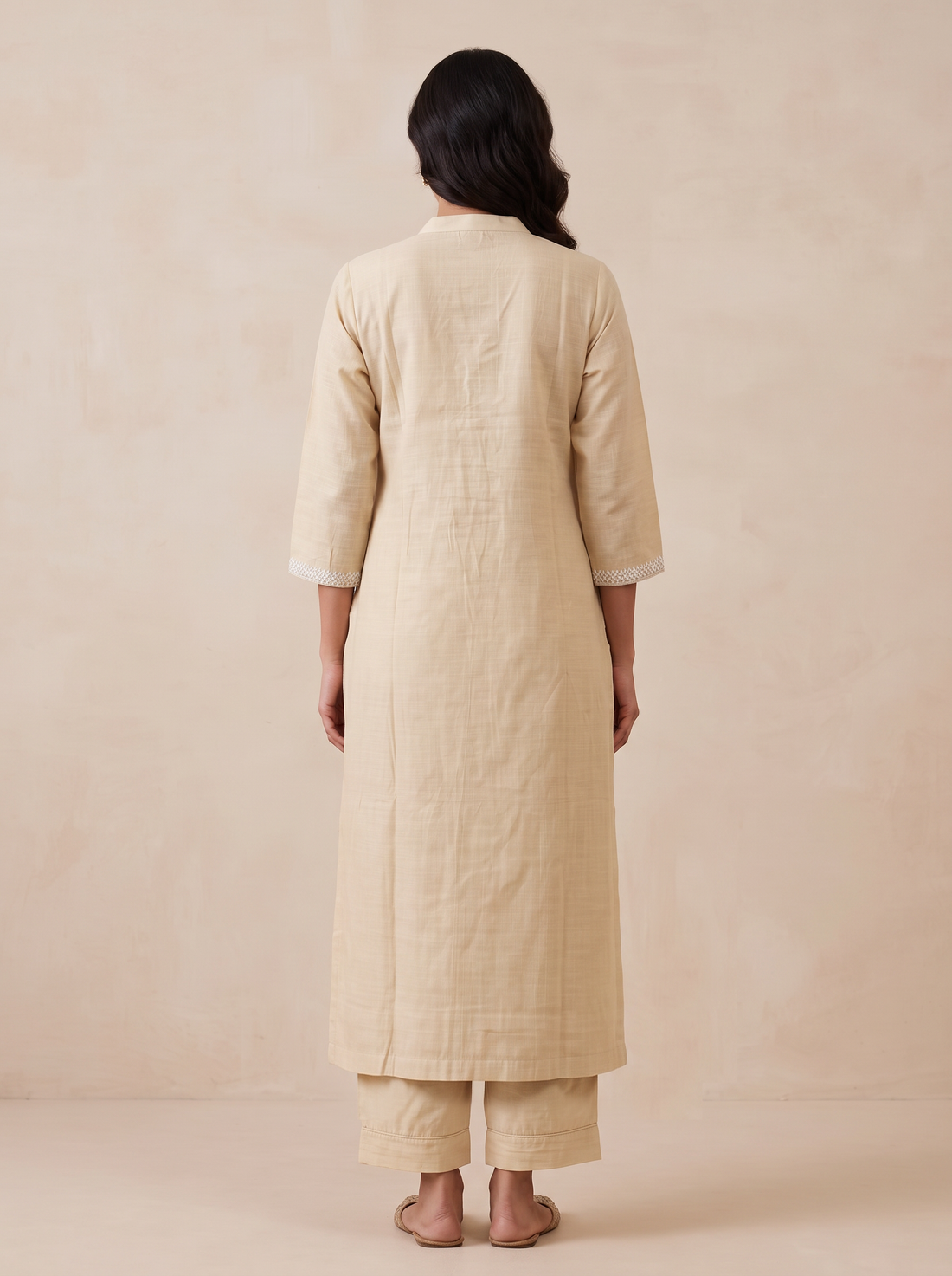 Saantha Signature|Cream Tussar Peacock Embroidery Kurta Set