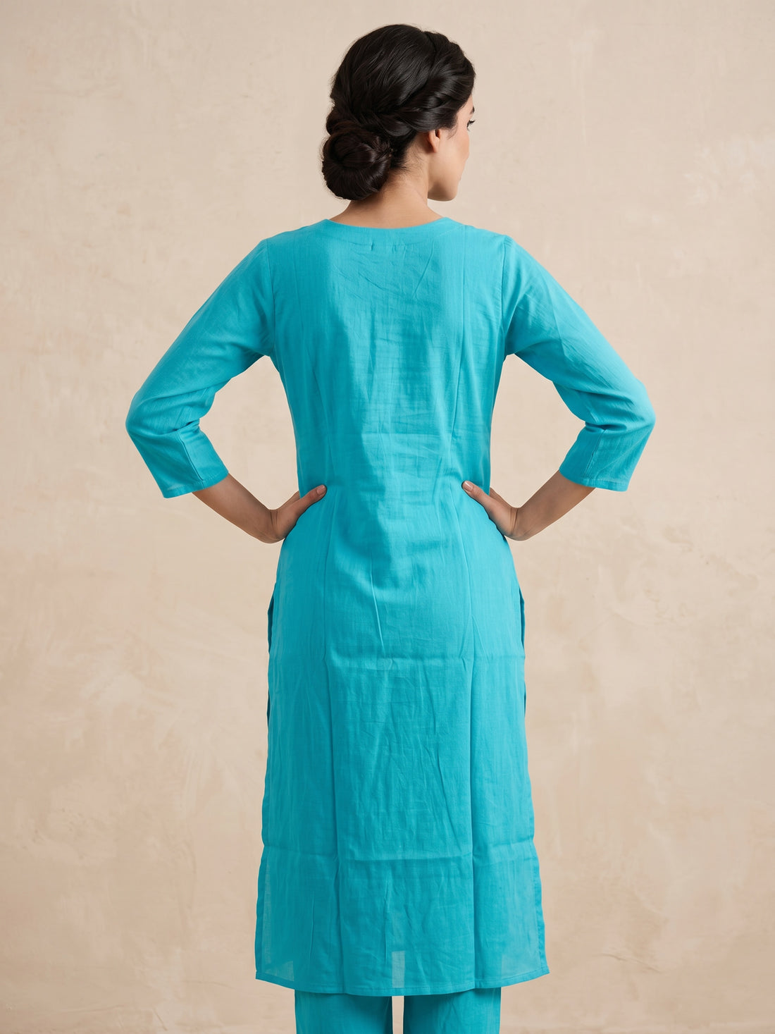 Hand embroidered chanderi kurta set